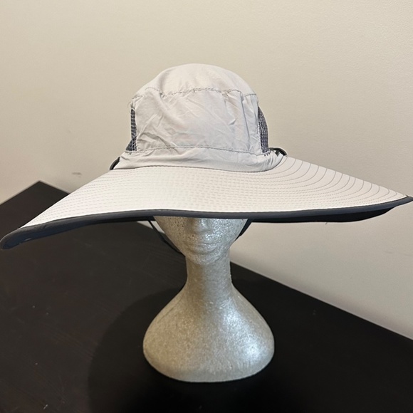 Leotruny Super Wide Brim Bucket Hat UPF50+ Waterproof Sun Hat - Picture 3 of 3
